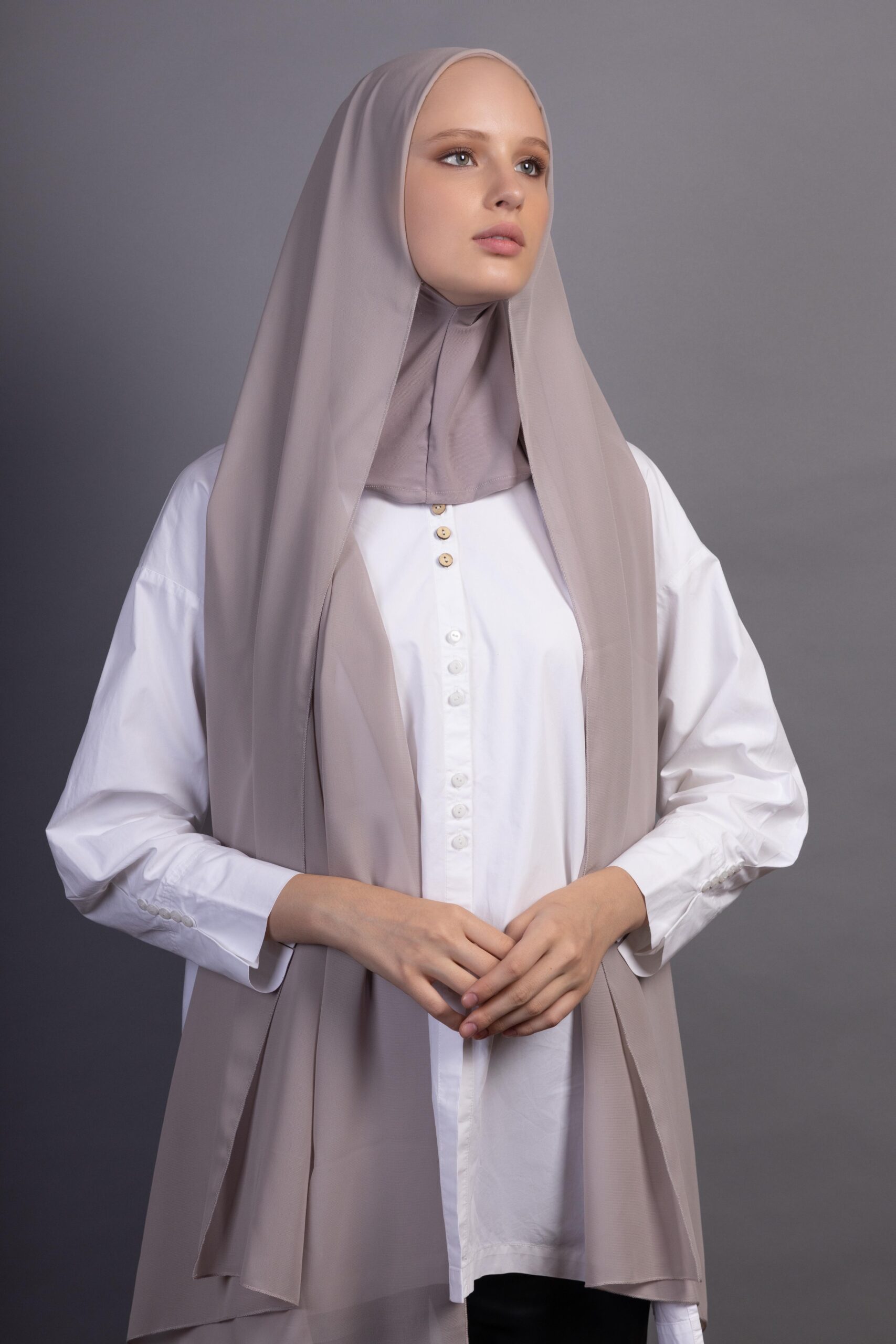Instant Crepe Hijab Right Side Beige