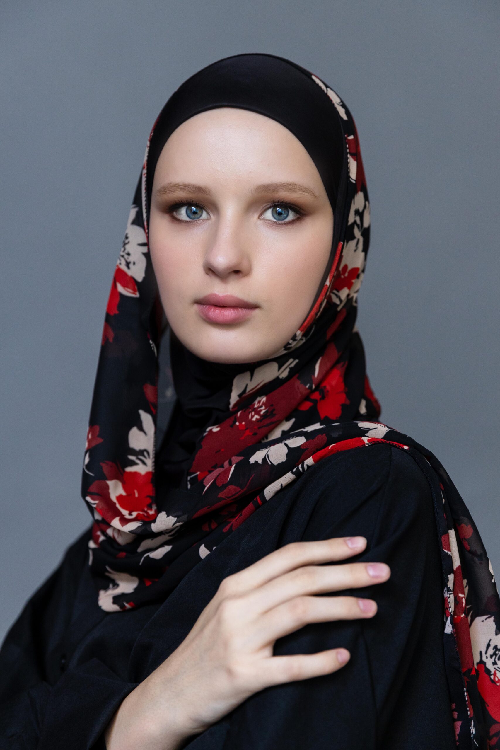 Semi-Instant Crepe Floral Print Hijab Front Black Red Nude