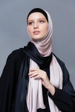 Two-Toned Satin Ribbed Scarf - Image 2