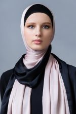 Two-Toned Satin Ribbed Scarf - Image 3