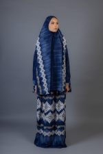 Two Piece Salah Prayer Outfit with Sleeves - Image 2